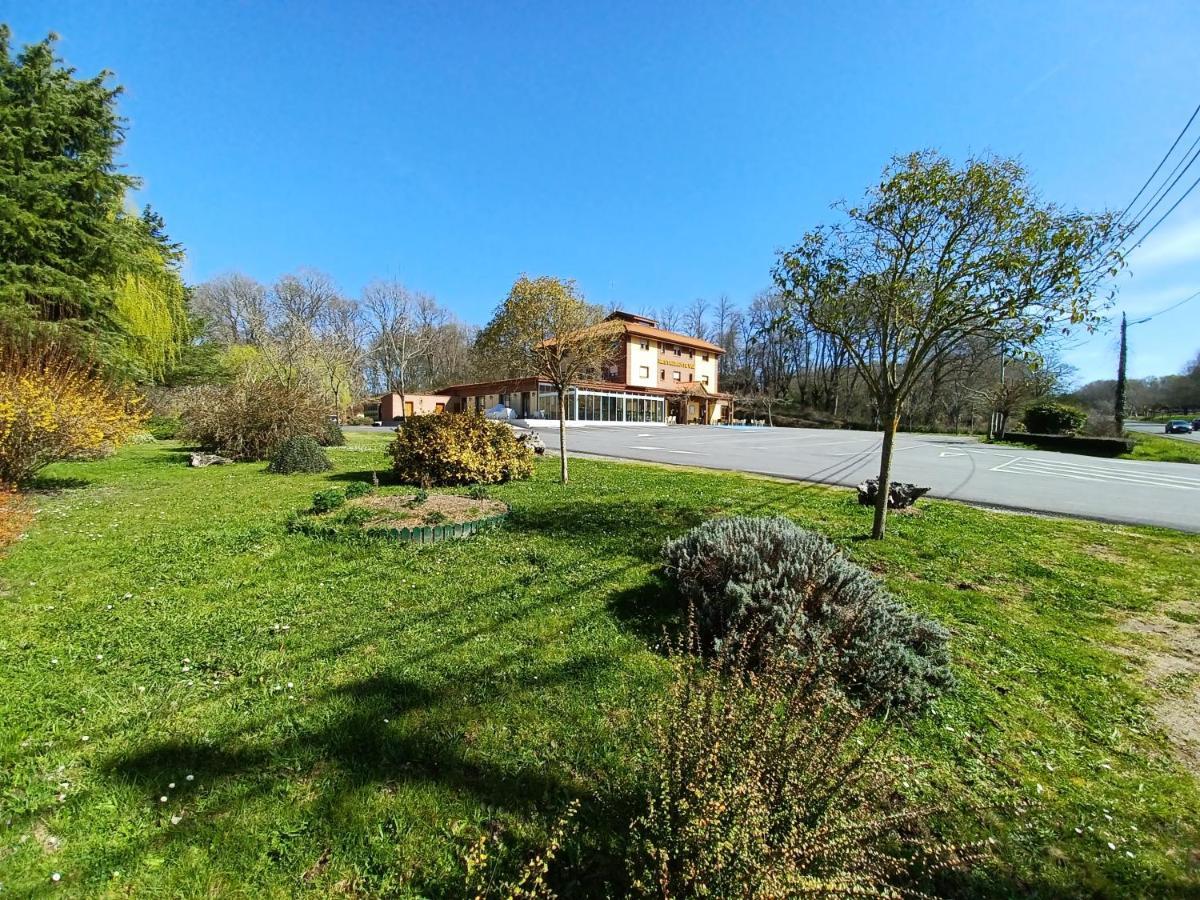 Hotel Restaurante Val Antas de Ulla Exterior photo