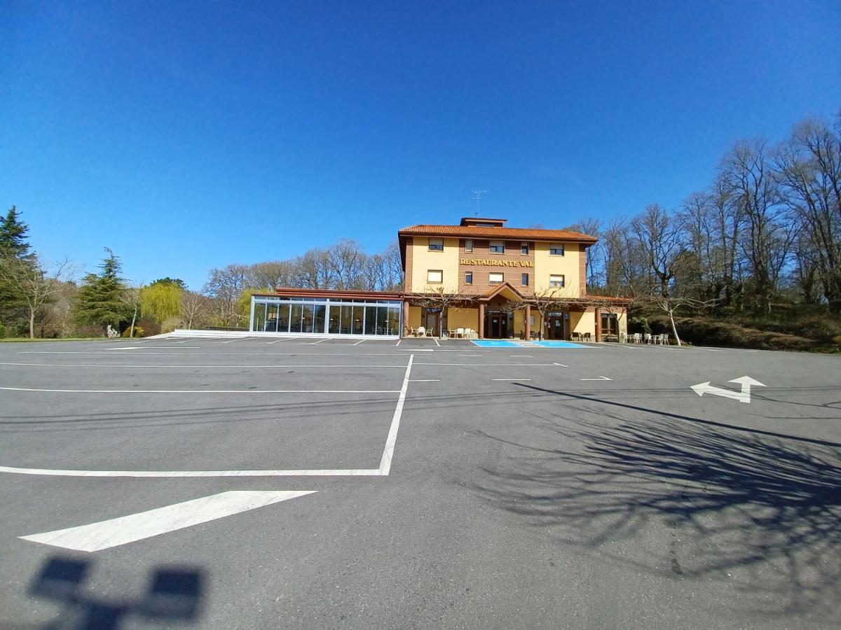 Hotel Restaurante Val Antas de Ulla Exterior photo