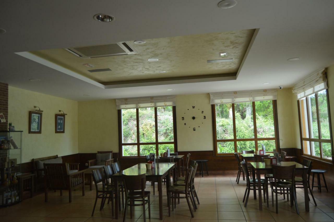 Hotel Restaurante Val Antas de Ulla Exterior photo